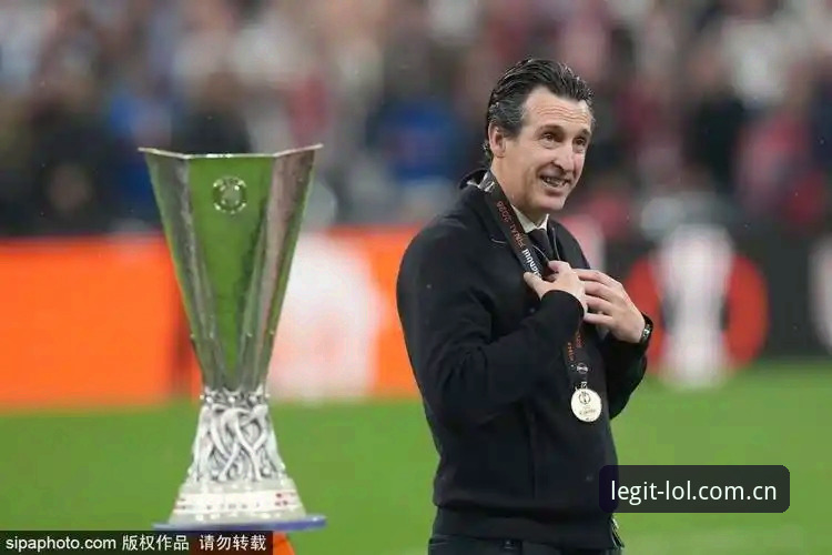 欧联杯决赛3-0大胜，埃梅里凭什么五夺冠军？